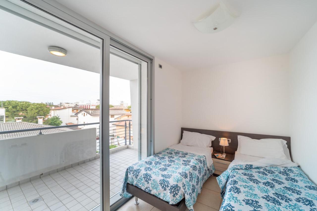 Residenza Ore Felici Lignano Sabbiadoro Exterior photo