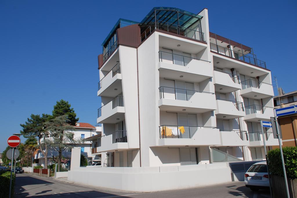 Residenza Ore Felici Lignano Sabbiadoro Exterior photo